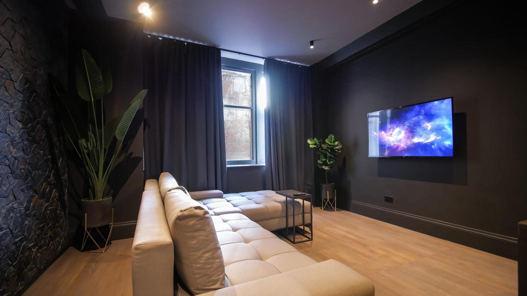 Midnight By The Heim Residences Manchester Exterior photo
